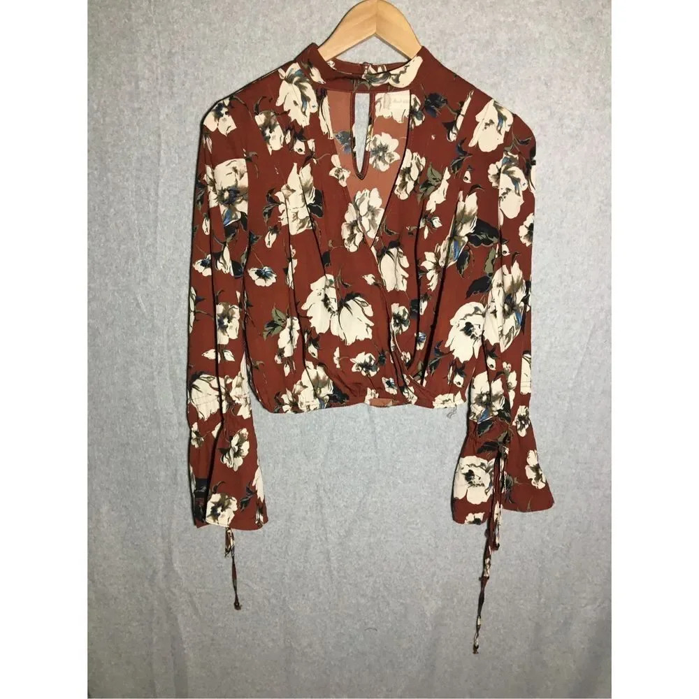 Womens Altar’d State Blouse V Neck Bell Sleeve Beading Details Floral Cropped